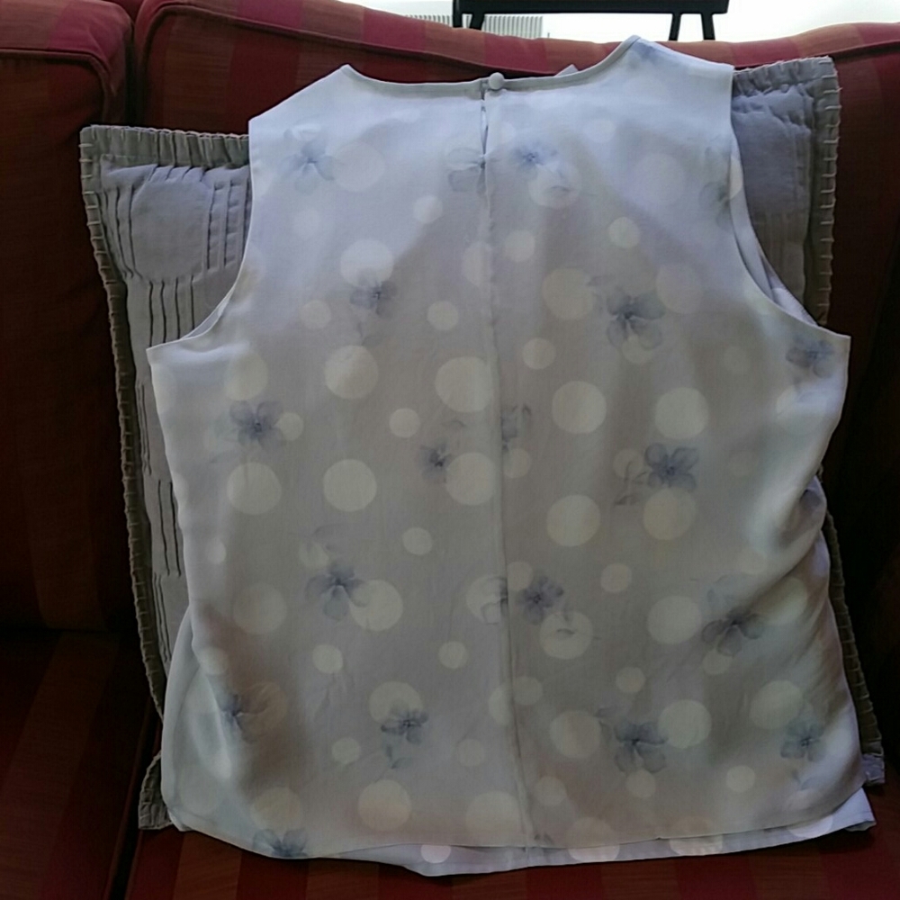 Liz Claiborne summer light blue A line silk top - Picture 2 of 5